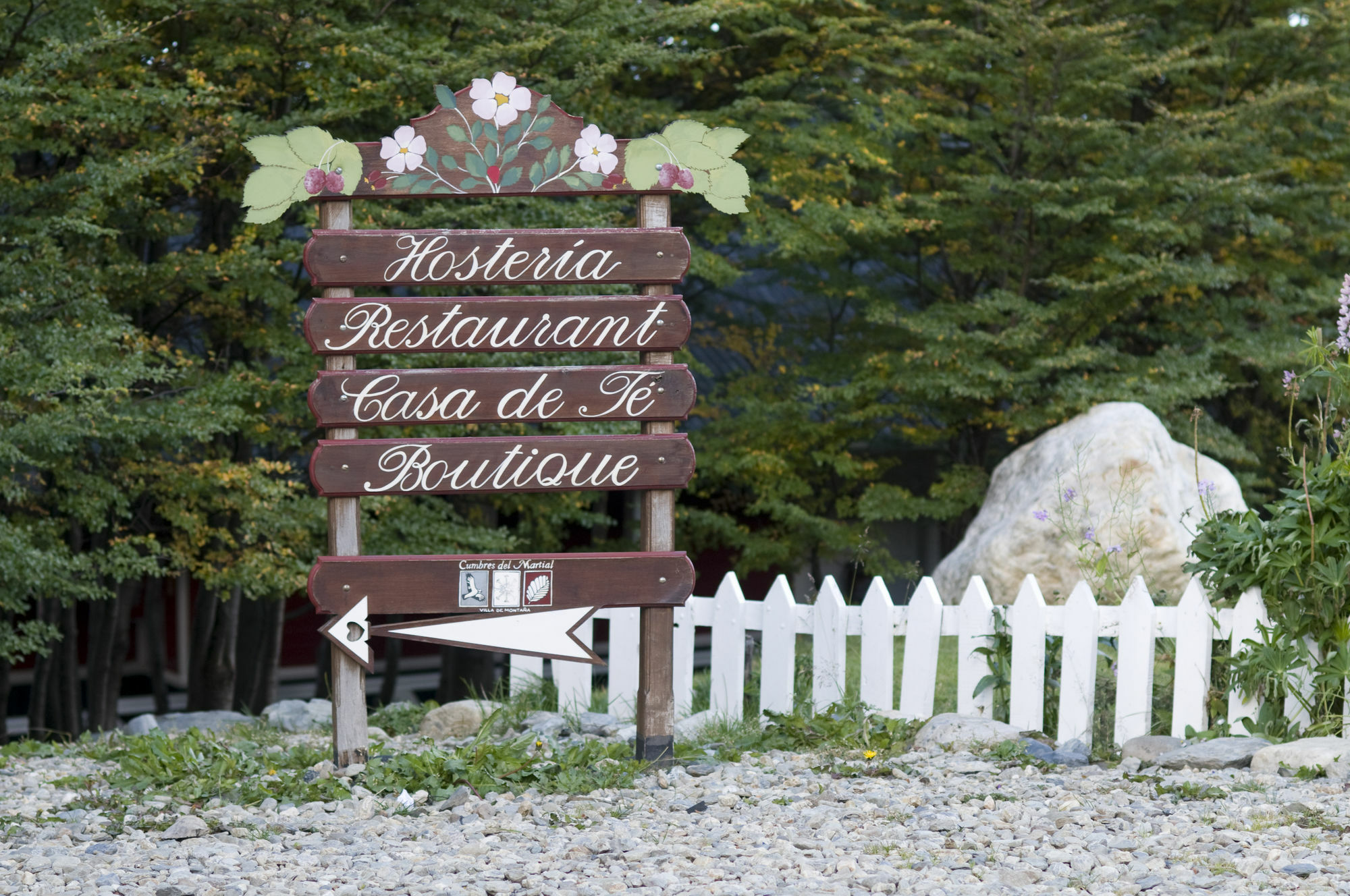 Hotel Cumbres Del Martial Ushuaia Exterior foto